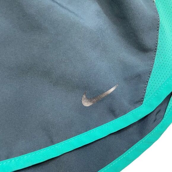 Ladies Nike Dri-Fit Tempo Running Short Lined Teal‎ and Grey Size XS - Picture 2 of 9